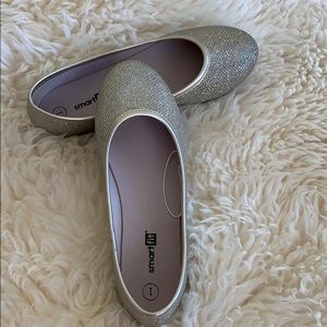 Girl gold ballet flats size 1